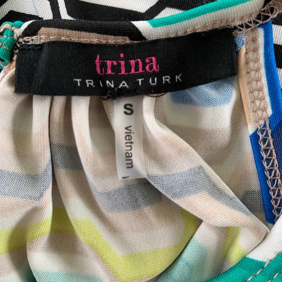 Trina Turk Cold Shoulder Butterfly Sleeve Multi Color Geometric Stripe Dress S - Picture 4 of 5